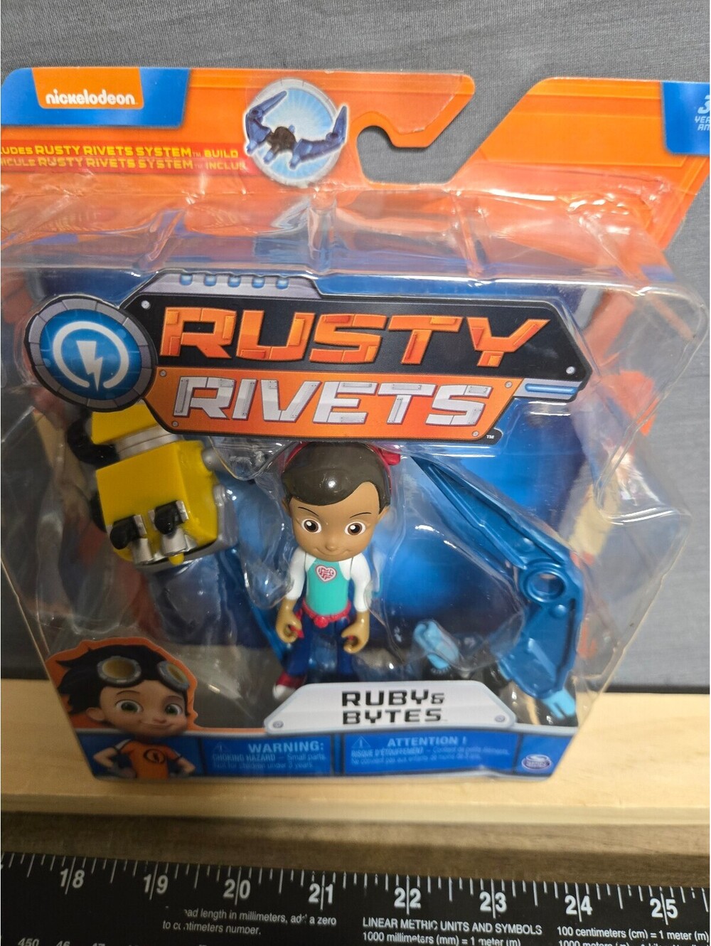 Nickelodeon Rusty Rivets Ruby Rivets figure and vehicle toy